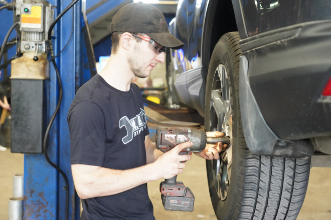 Automotive Service Tech